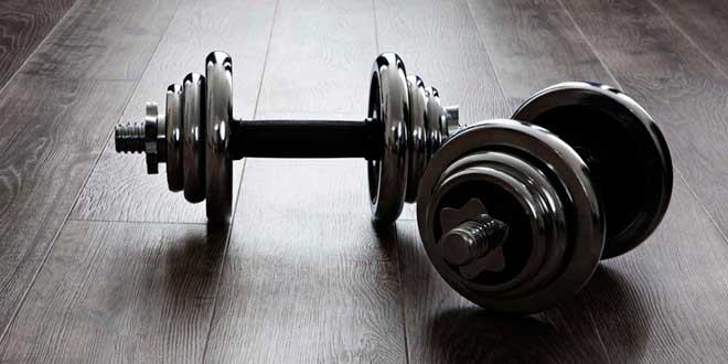 Entraînement avec haltères