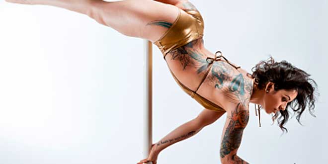 10 exercices de pole dance qui ne nécessitent pas de barre