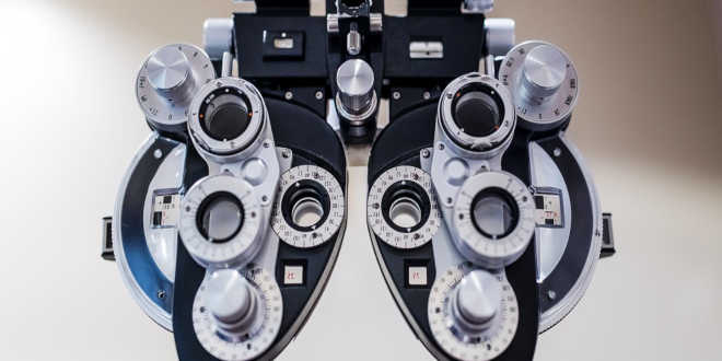 Contrôle et soins aux yeux