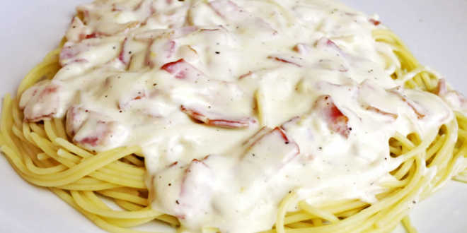 Spaghettis carbonara avec pâte konjac Spaghettis carbonara avec pâte konjac