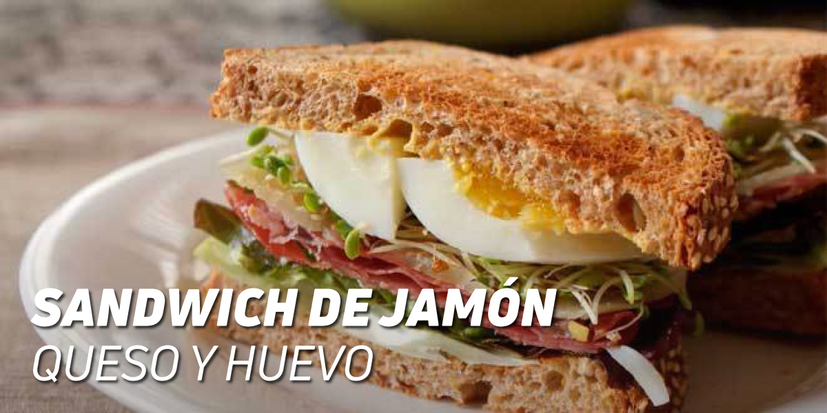 Sandwich au jambon, fromage et œuf