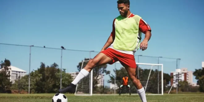 Volume musculaire dans le football : améliore-t-il les performances ou nous rend-il plus lents ? Volume musculaire dans le football : améliore-t-il les performances ou nous rend-il plus lents ?