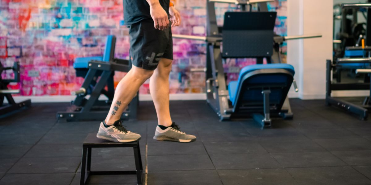Step ou montée et descente d'une caisse ou autre surface surélevée