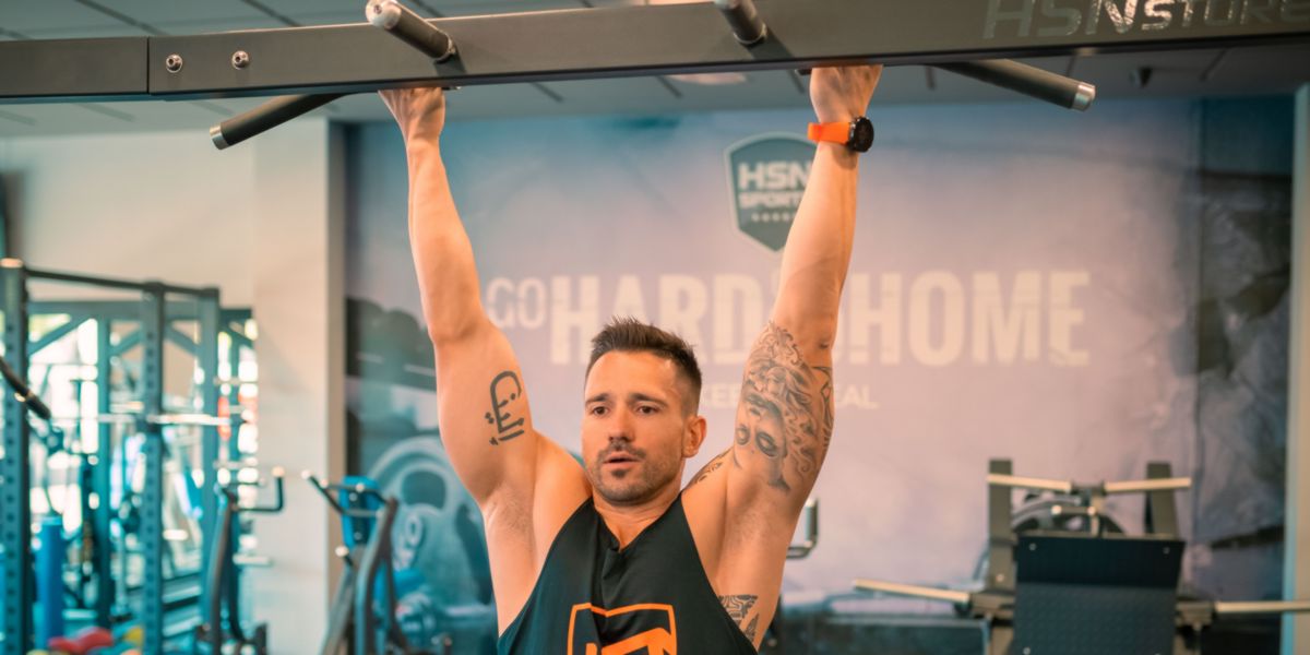 Comment faire des abdominaux suspendu ?