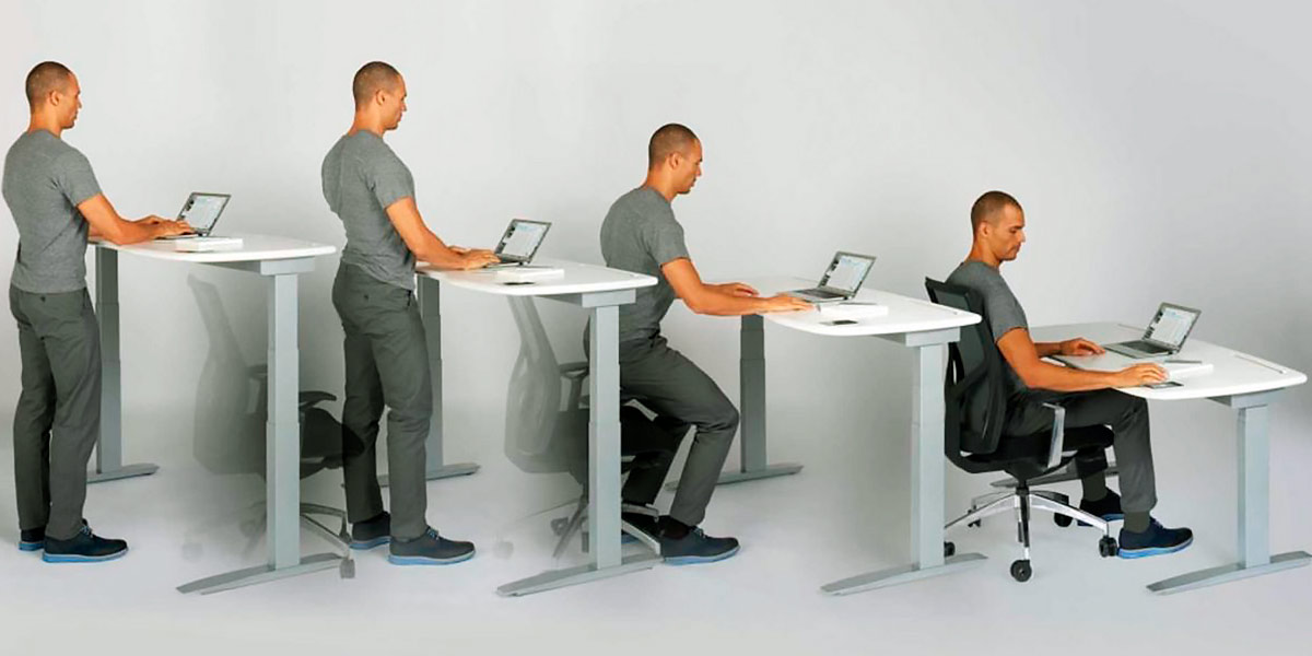 Bureau réglable en hauteur. Standing Desk Bureau réglable en hauteur. Standing Desk