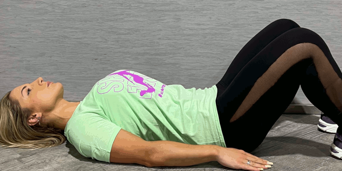 Haltères à la poitrine