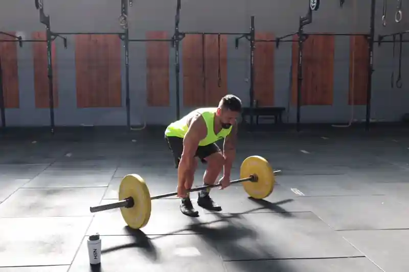 Technique pour faire le soulevé de terre étape par étape