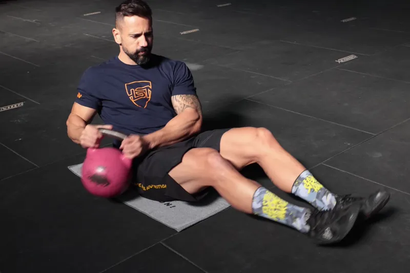 rotations russes avec kettlebell