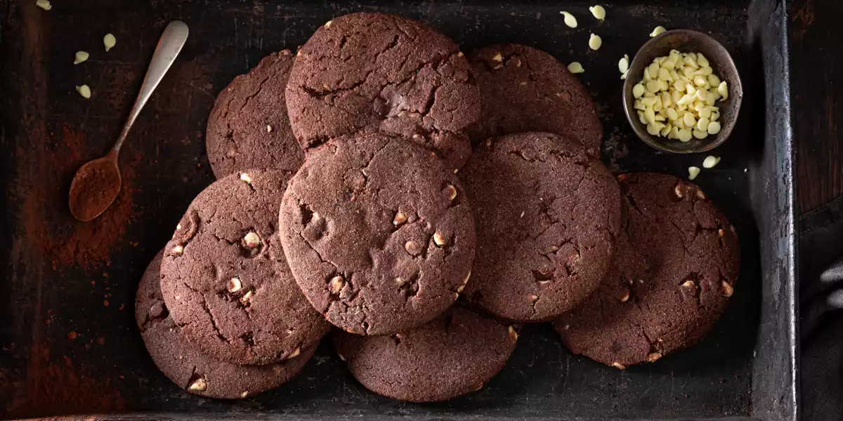 Biscuits croustillants aux pois verts et chocolat Biscuits croustillants aux pois verts et chocolat