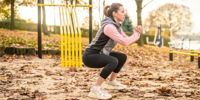 Pourquoi a-t-on tendance à avoir les genoux en valgus pendant les squats ? Pourquoi a-t-on tendance à avoir les genoux en valgus pendant les squats ?