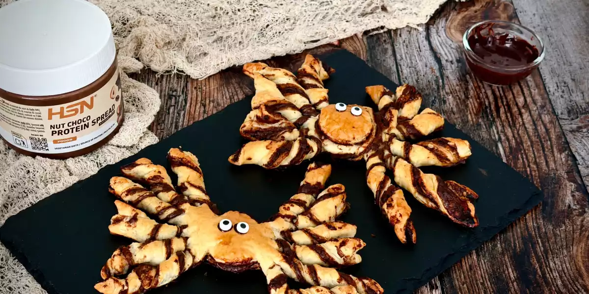 Araignées en pâte feuilletée fourrées au chocolat